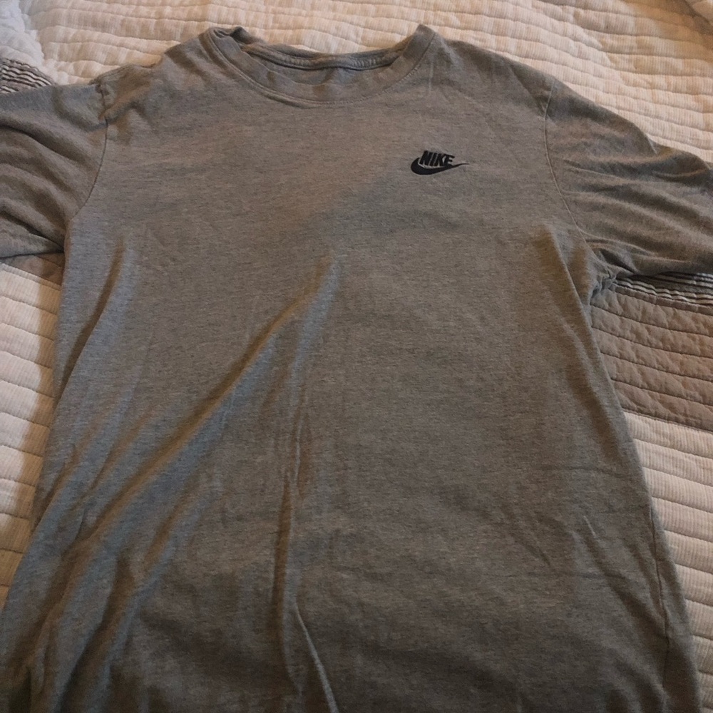 Nike Men's Classic Gray Tee